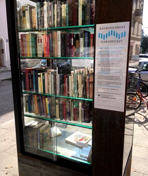 Bücherschrank München-Isarvorstadt
